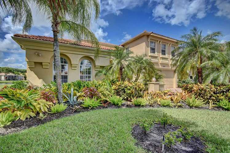 9398 Via Classico Wellington, FL 33411