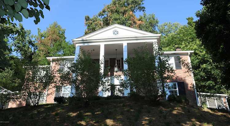 700 Blankenbaker Ln Louisville, KY 40207