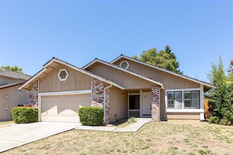 70 Larkspur Street American Canyon, CA 94503 | MLS 21917291 Photo 1