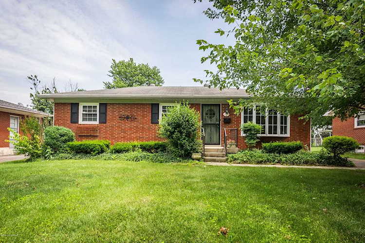 4455 Charlotte Ann Dr Louisville, KY 40216 | MLS 1535785 Photo 1