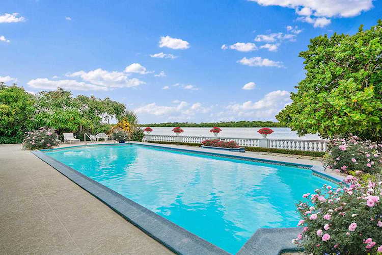 500 Regents Park Road Palm Beach, FL 33480