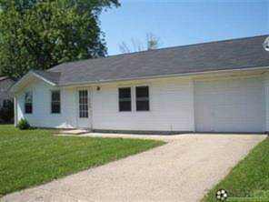 512 High School Drive Edinburgh, IN 46124 | MLS 21663210 Photo 1