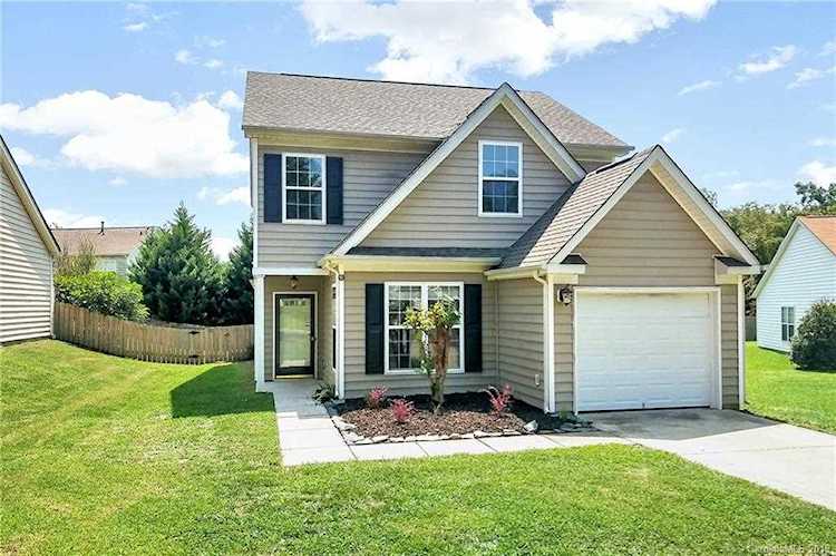 2535 Fossil Stone Ln Fort Mill, SC 29708 | MLS 3534992 Photo 1