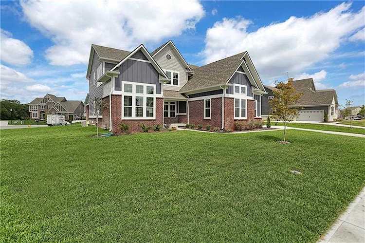 10428 Vermillion Drive Fishers, IN 46040 | MLS 21661856 Photo 1