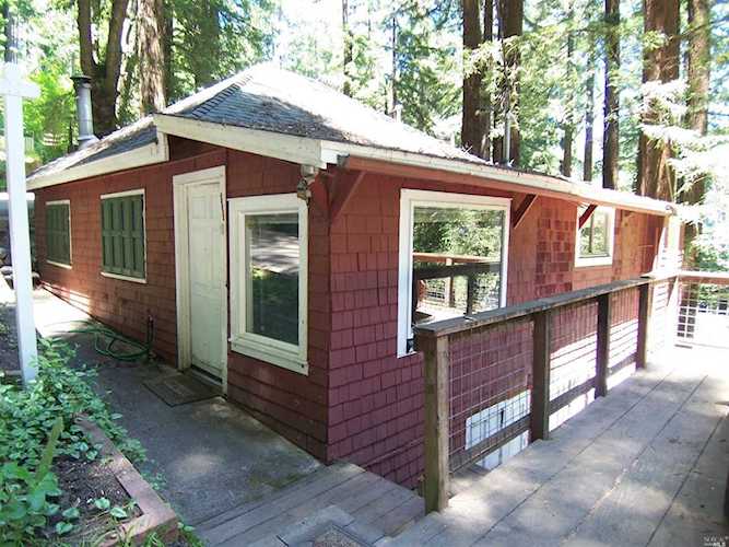 21568 Starrett Hill Drive Monte Rio, CA 95462 | MLS 21914833 Photo 1