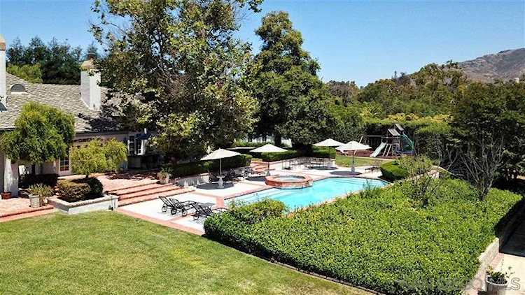 18170 Lago Vista Rancho Santa Fe, CA 92067