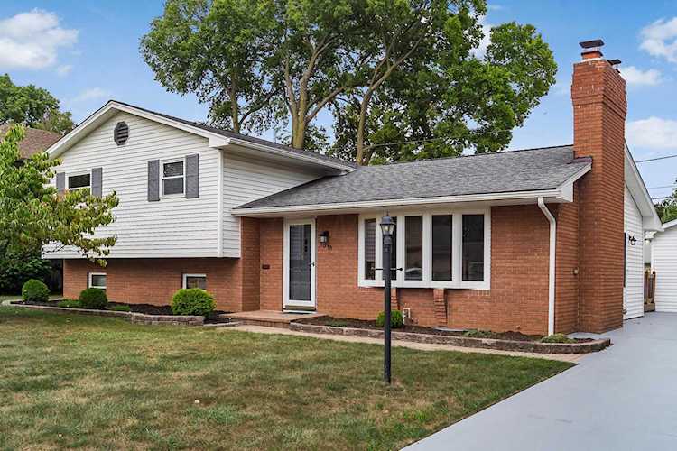 $301,500 - For sale - 1018 Havendale Drive, Columbus, OH 43220 - MLS#219031804 - Franklin. - Meticulously maintained home in desirable Brentwood Park! Rare 4 bedroom, 2 full bath home is... Photo 1