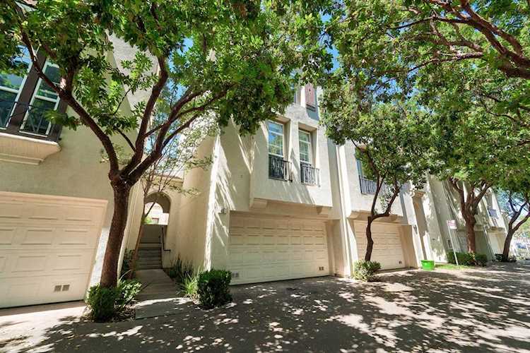 43 Rain Walk Milpitas, CA 95035 | MLS 52200684 Photo 1