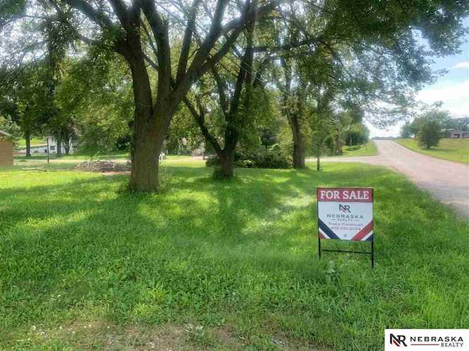 101 E 8Th St Firth, NE 68358