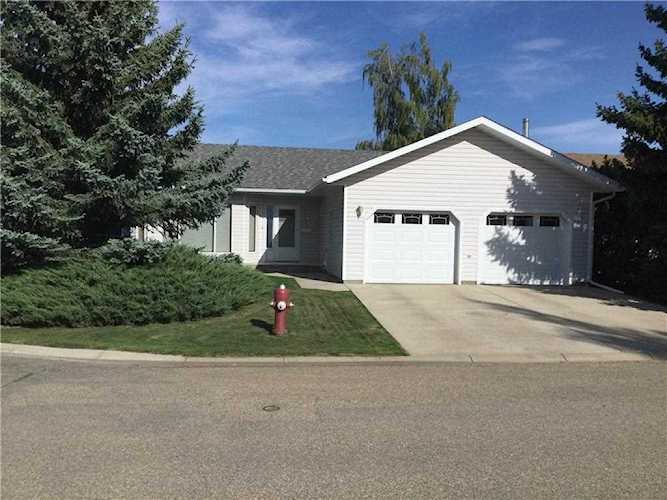 1010 4 Avenue SE Three Hills, AB T0M 2A0