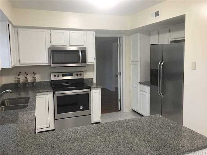 4321 Hazlitt Ct Charlotte, NC 28269 | MLS 3528241 Photo 1