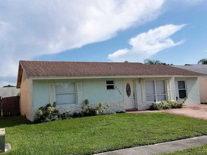 6159 Oak Royal Drive Lake Worth, FL 33463