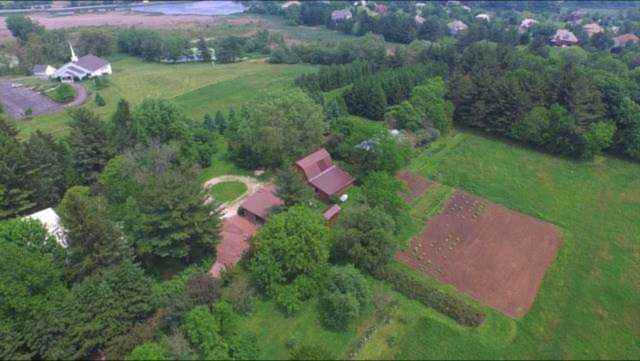 1571 Deep Lake Rd Antioch, IL 60002