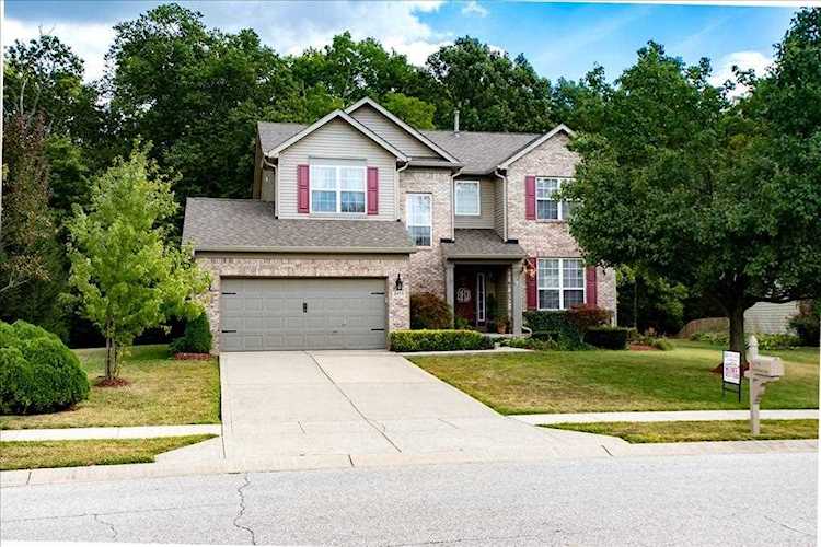 6479 Woodhaven Court Avon, IN 46123