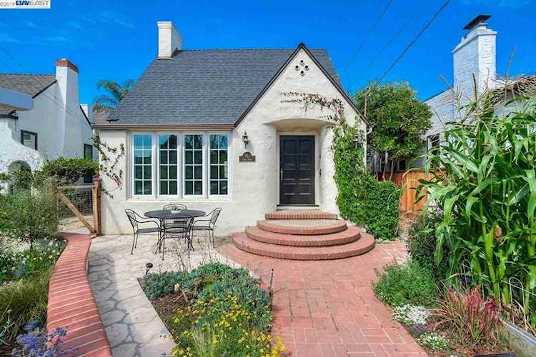 711 Arbor Dr San Leandro, CA 94577 | MLS 40876086 Photo 1