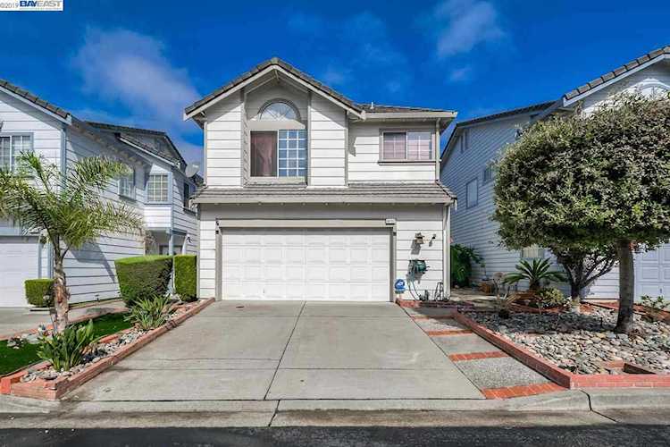 18732 Sydney Circle Castro Valley, CA 94546 | MLS 40877332 Photo 1