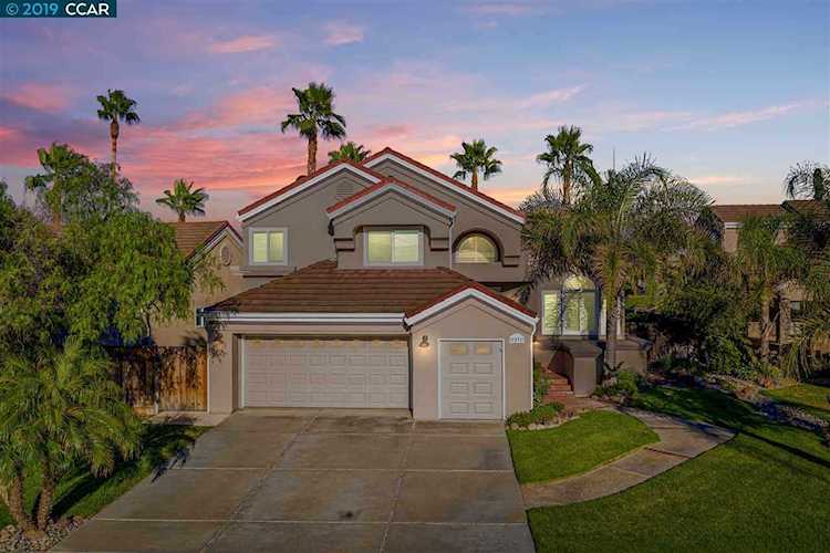 1231 Saint Andrews Dr Discovery Bay, CA 94505 | MLS 40877618 Photo 1