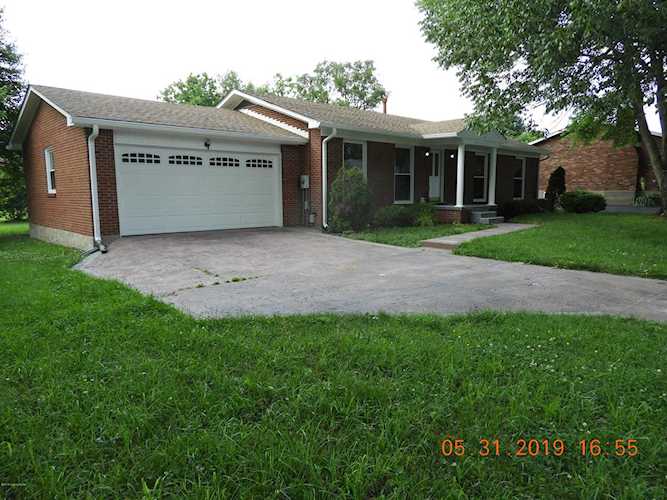 3504 Gonewind Dr Louisville, KY 40299 | MLS 1533698 Photo 1
