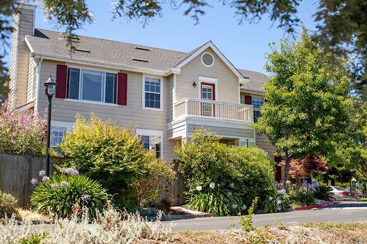 2012 Chetwood Drive Petaluma, CA 94952 | MLS 21918588 Photo 1