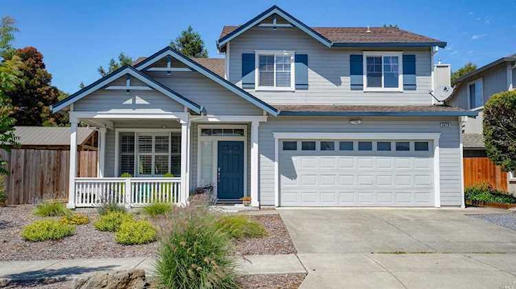 2479 Parkcreek Drive Santa Rosa, CA 95404 | MLS 21919280 Photo 1