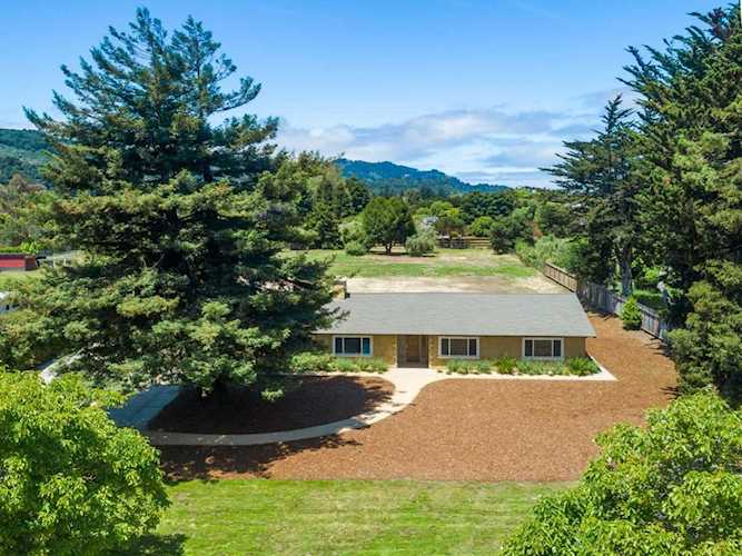 27100 Meadows Road Carmel Valley, CA 93923 | MLS 52198608 Photo 1