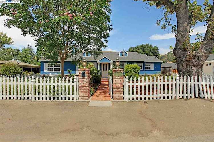 36860 2Nd St Fremont, CA 94536 | MLS 40877138 Photo 1