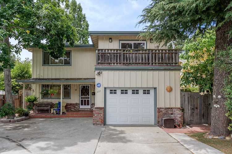 237 Seaside Street Santa Cruz, CA 95060 | MLS 52204628 Photo 1