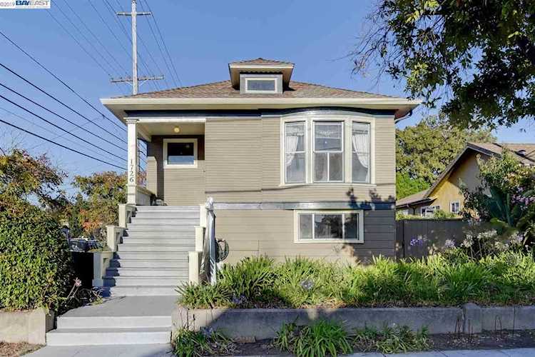 1726 Saint Charles St Alameda, CA 94501 | MLS 40876171 Photo 1