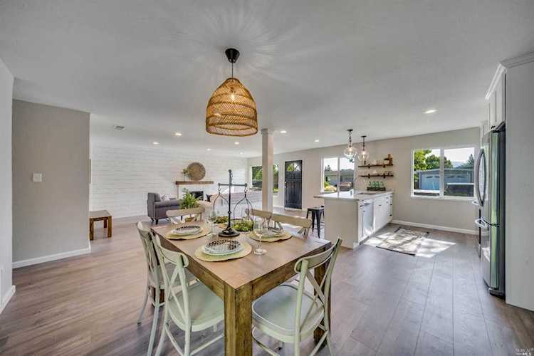 3121 Piedmont Avenue Napa, CA 94558 | MLS 21918847 Photo 1