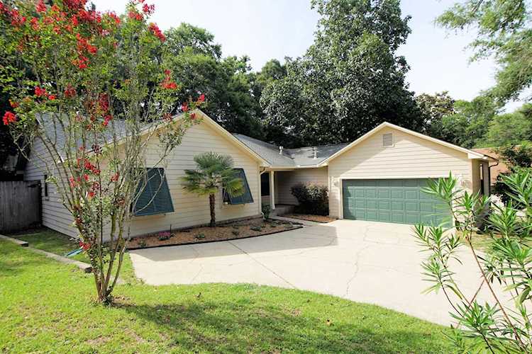 612 Kathleen Court, Niceville, FL | TrueSouthCoastalHomes.com Photo 1