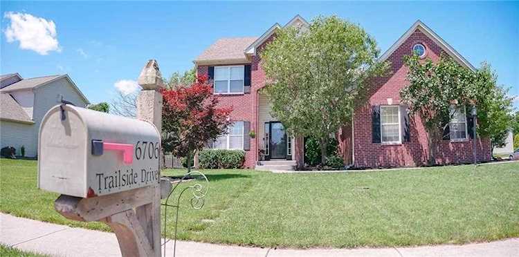 6706 Trailside Drive Avon, IN 46123 | MLS 21649426 Photo 1