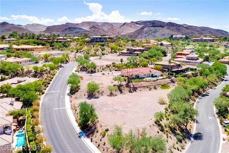 20 Camino Barcelona Place Henderson, NV 89011