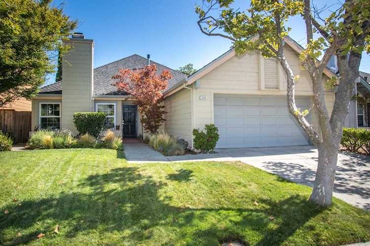 1404 Leeward Lane Foster City, CA 94404 | MLS 52204402 Photo 1