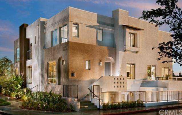 5550 Strand #104 Hawthorne, CA 90250 | MLS SB19206357 Photo 1