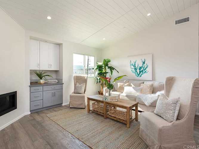412 W Grand Avenue El Segundo, CA 90245