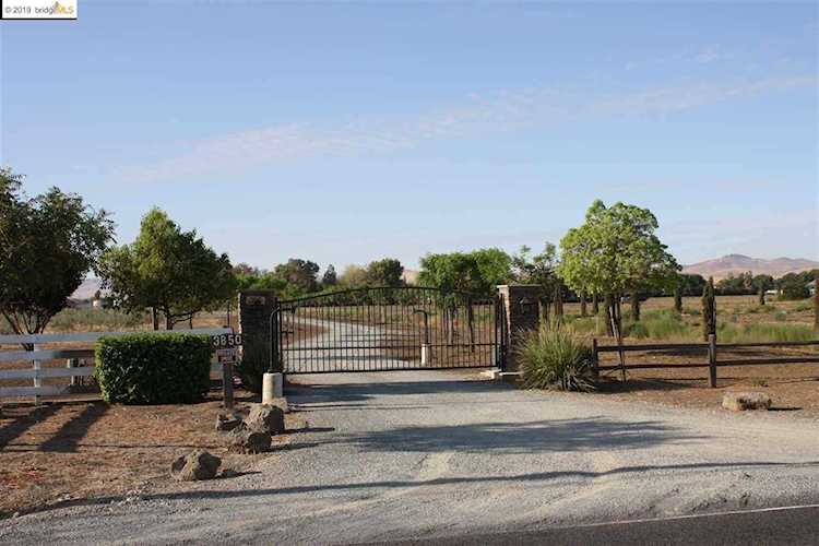 3850 Byer Rd Byron, CA 94514