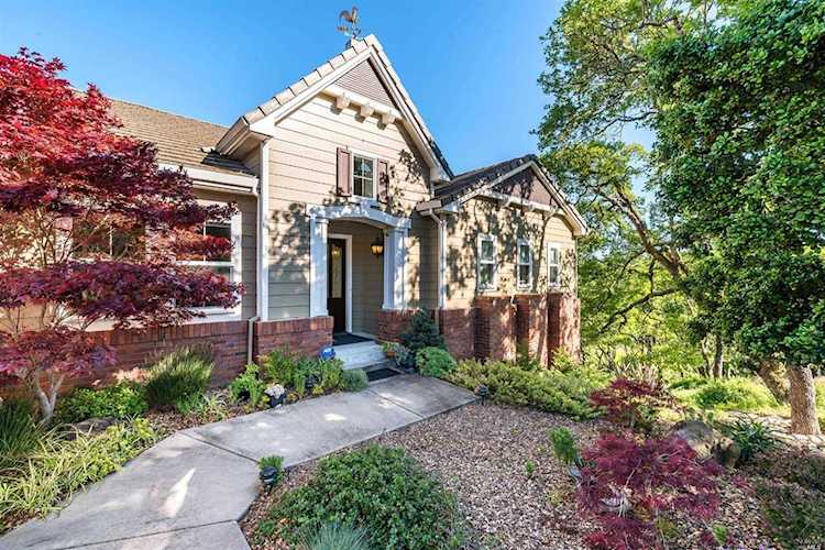 123 Stonetree Lane Novato, CA 94945 | MLS 21908190 Photo 1