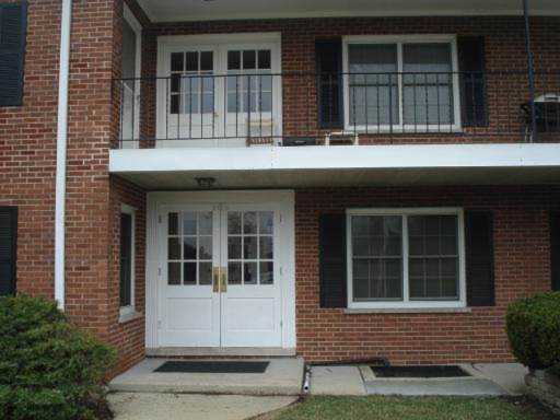 2820 Dundee Rd #12B Northbrook, IL 60062 | MLS 10386574 Photo 1