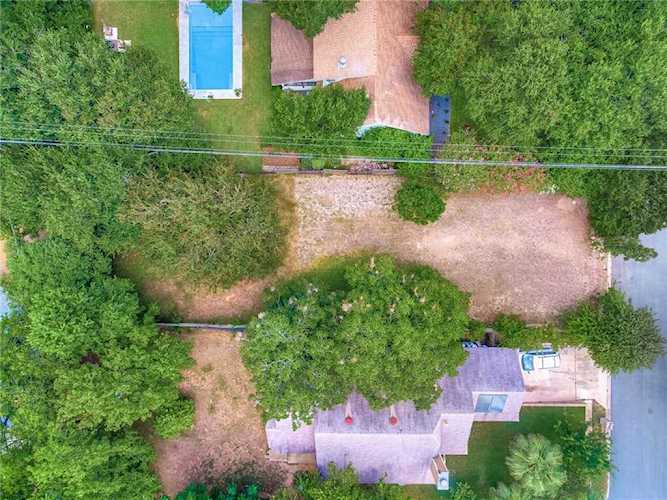 9506 Woodshire Dr Austin, TX 78748