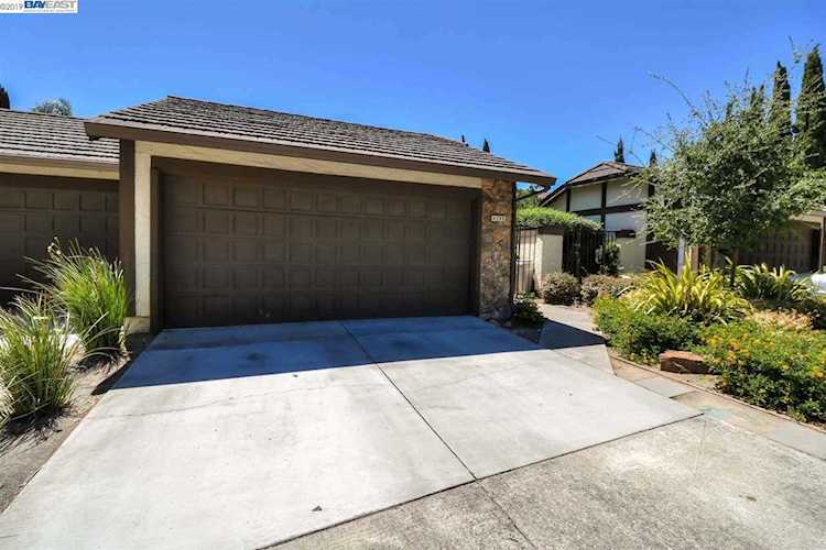 4289 Tanager Cmn Fremont, CA 94555 | MLS 40873936 Photo 1