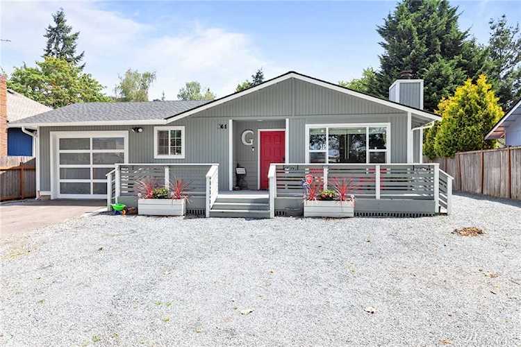 98030514 Kennebeck Ave NKentKentBeautifully remodeled rambler in the heart of Downtown Kent. Entering you will find that you are...King1494963WAhome for saleDowntown Kent Photo 1