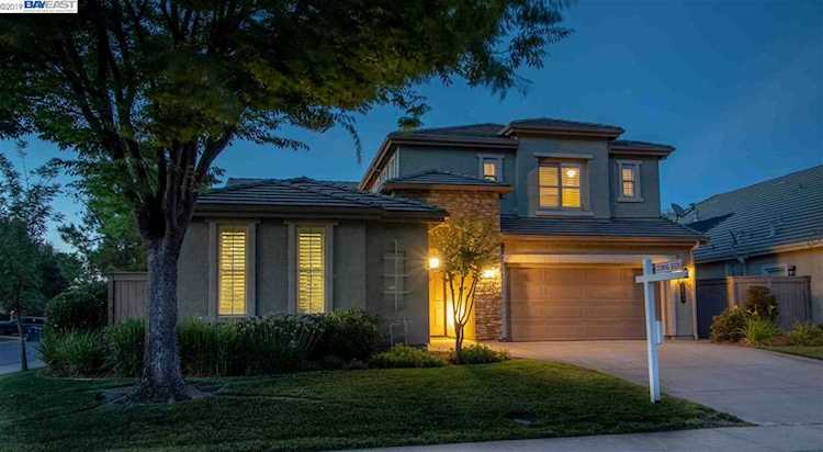 1609 Bowen Dr Folsom, CA 95630 | MLS 40872348 Photo 1