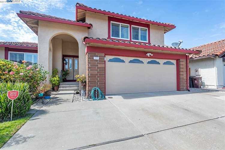 1223 Yosemite Way Hayward, CA 94545 | MLS 40875982 Photo 1