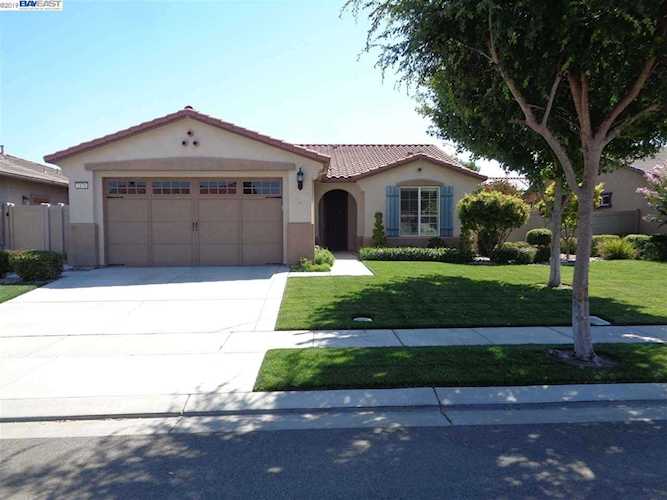 2478 Plumcreek Ln Manteca, CA 95336 | MLS 40879798 Photo 1