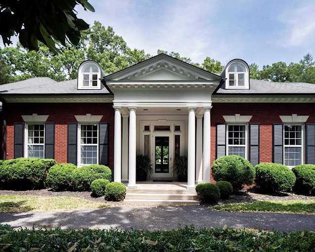 2505 Poplar Crest Rd Louisville, KY 40207 | MLS 1534964 Photo 1