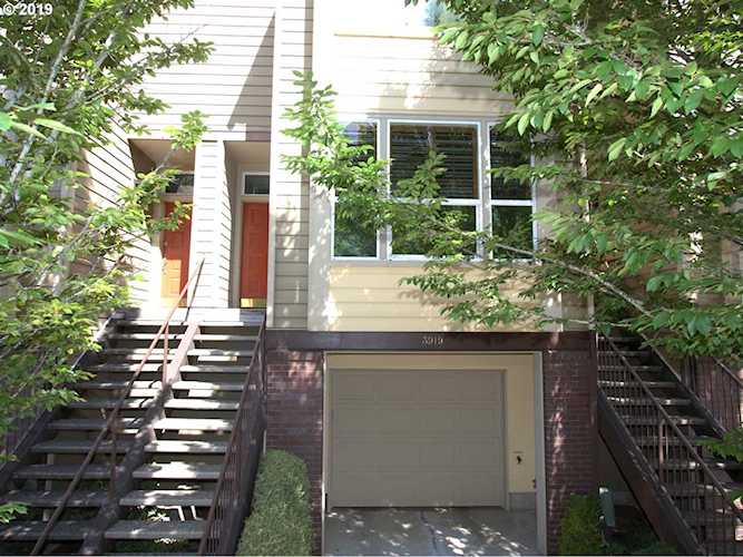 3919 NE Tillamook St Portland, OR 97212