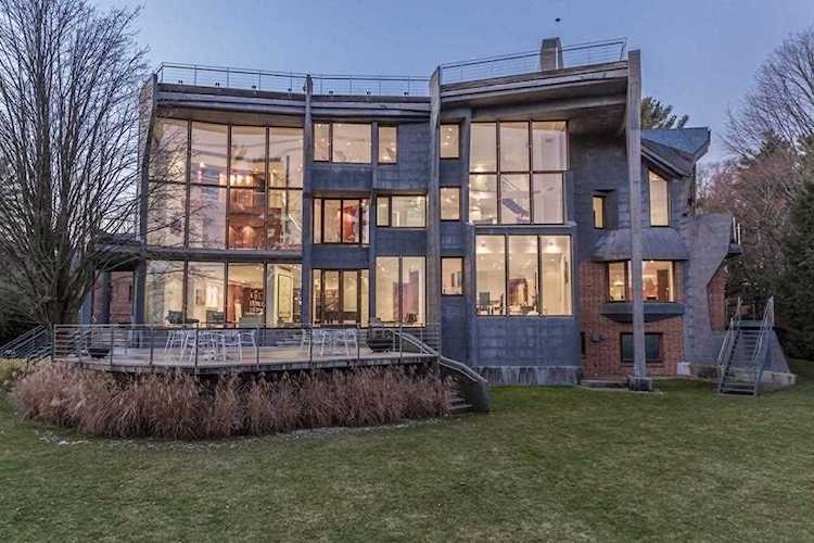 55 Leicester Street Brookline, MA 02445