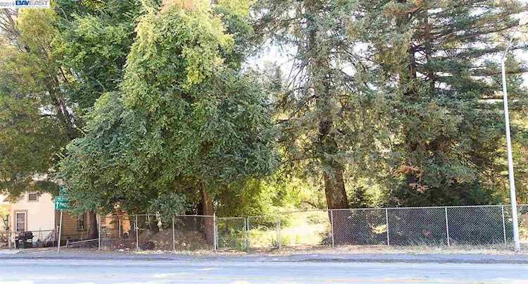 4898 Appian Way El Sobrante, CA 94803