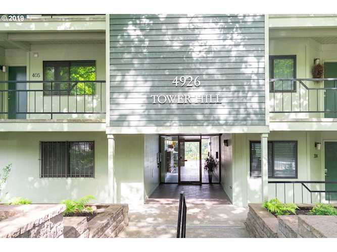 We Know Portland | 4926 SW Corbett Ave #405, Portland, OR, 97239 Photo 1