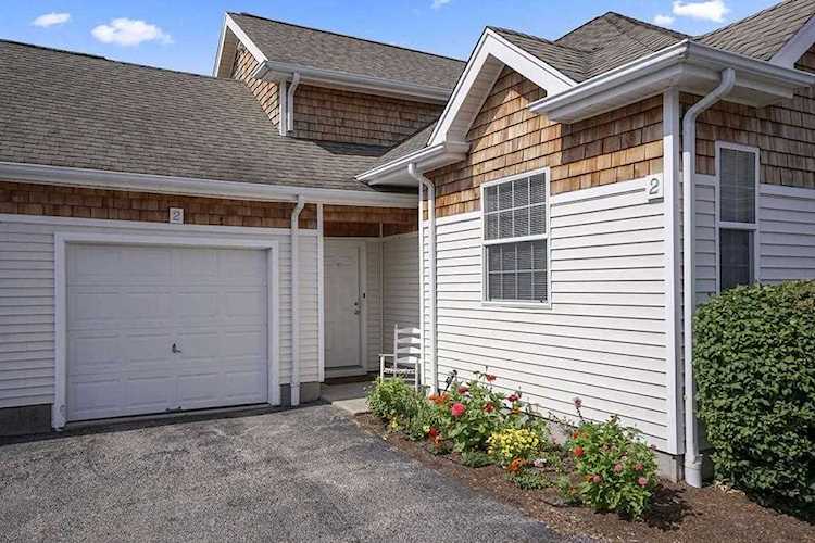 40 School House Rd #2 Weymouth, MA 02188 | MLS 72558205 Photo 1